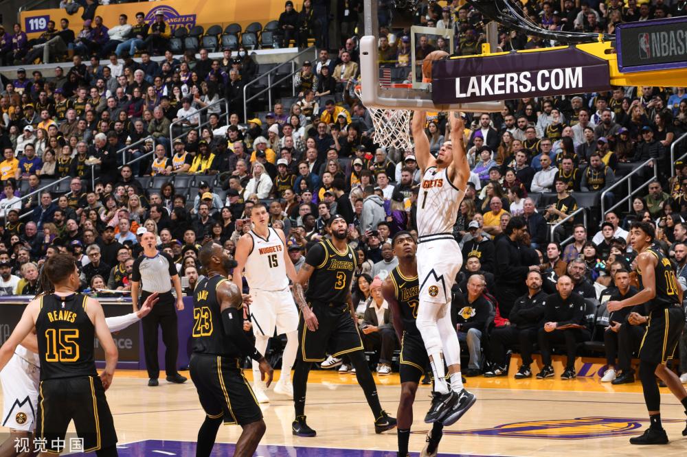 面对强大的 面对强大的