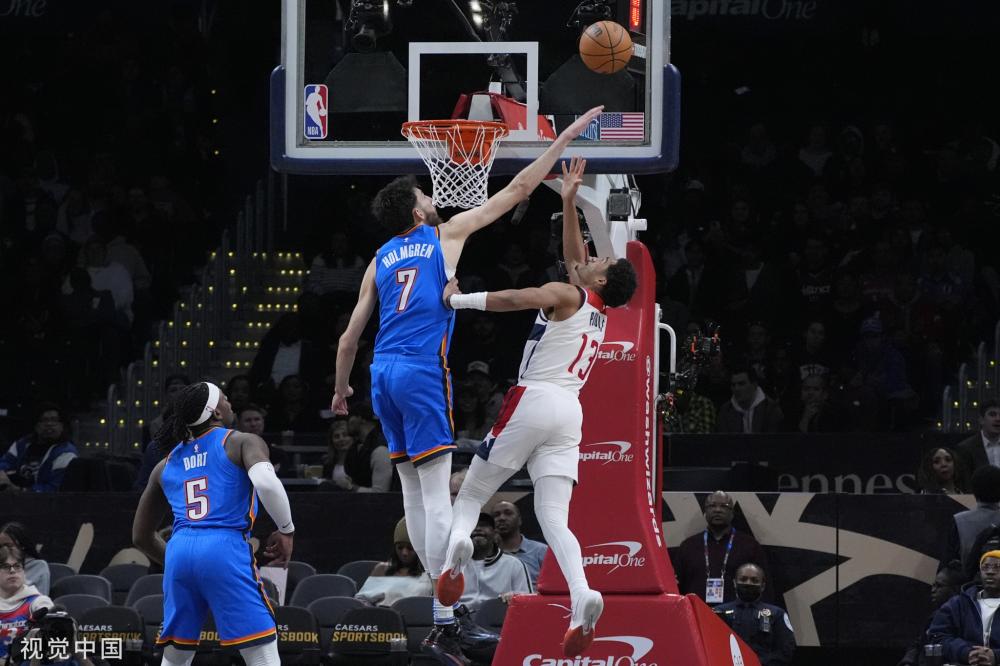 充满兴趣 充满兴趣